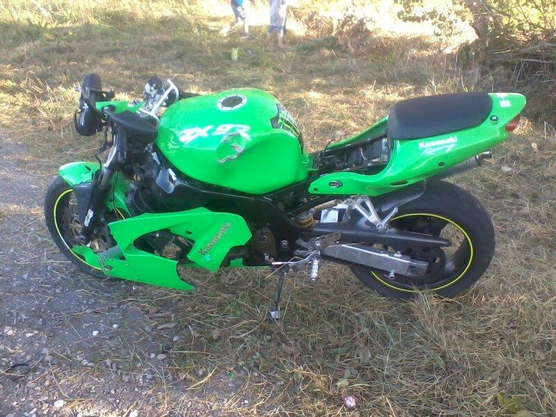 Kawasaki ZX9R billede 9