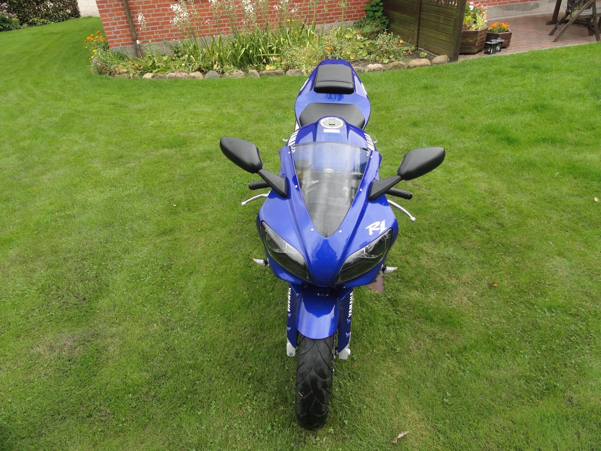 Yamaha R1 billede 10