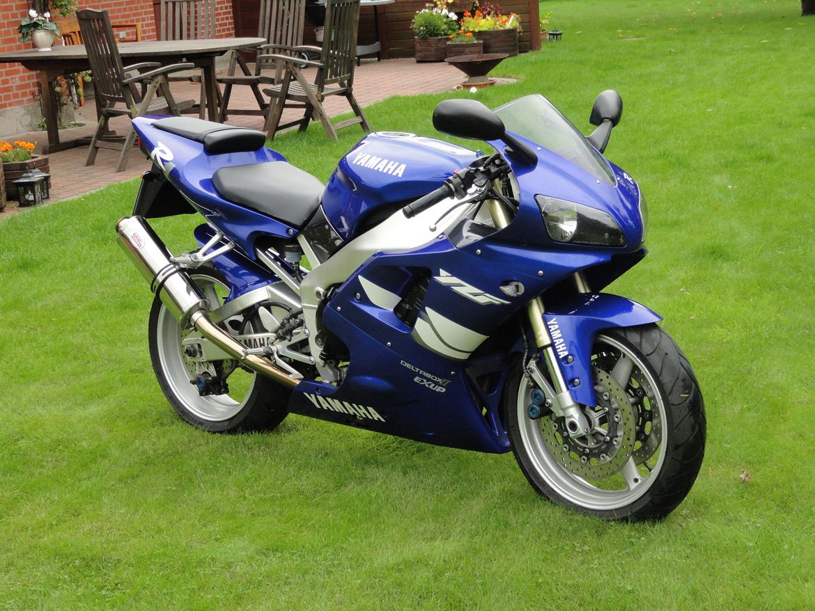 Yamaha R1 billede 14