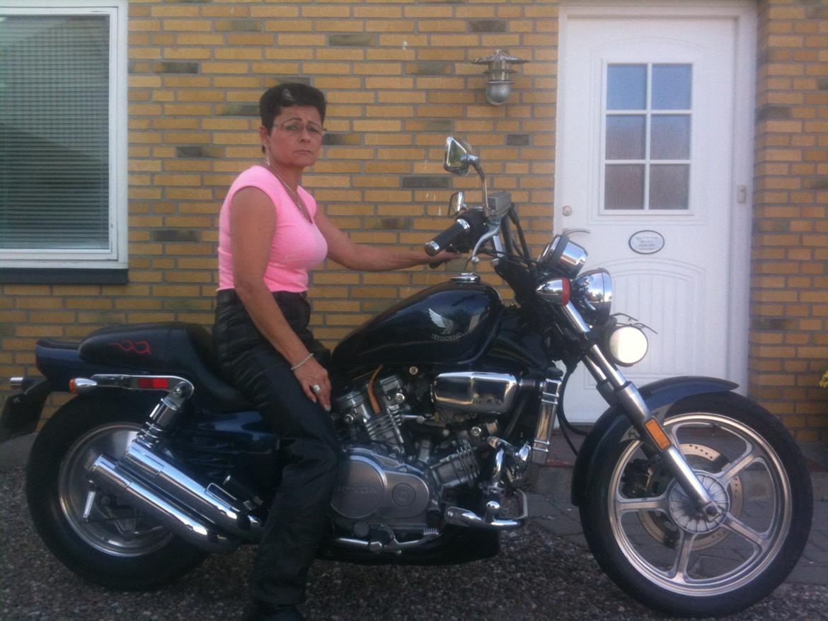 Honda Super Magna billede 3