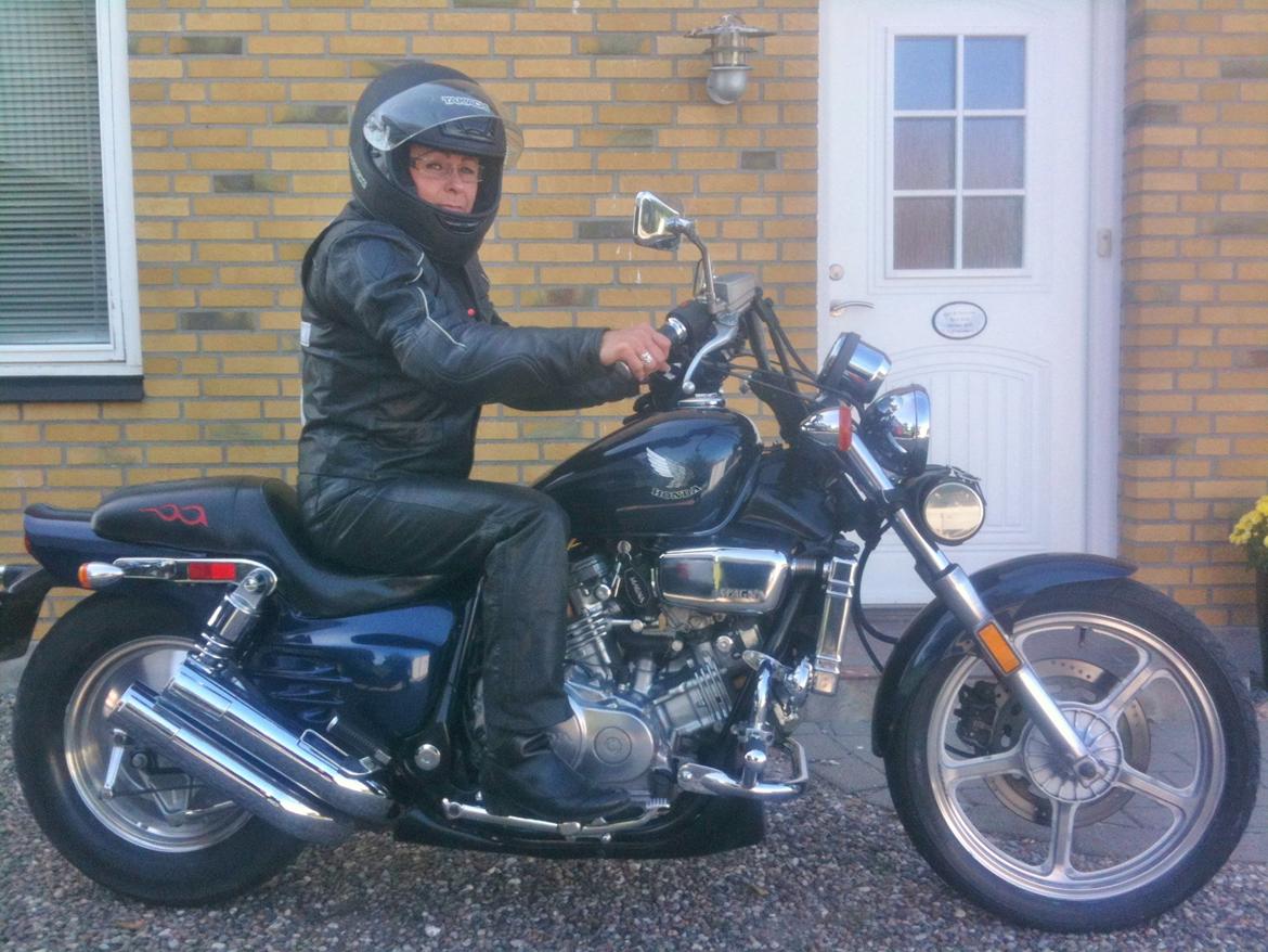 Honda Super Magna billede 5