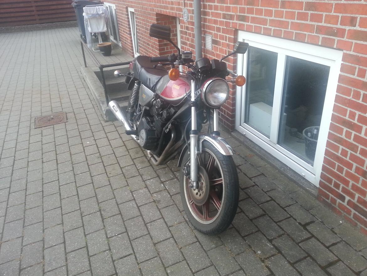 Yamaha xs 750 billede 2