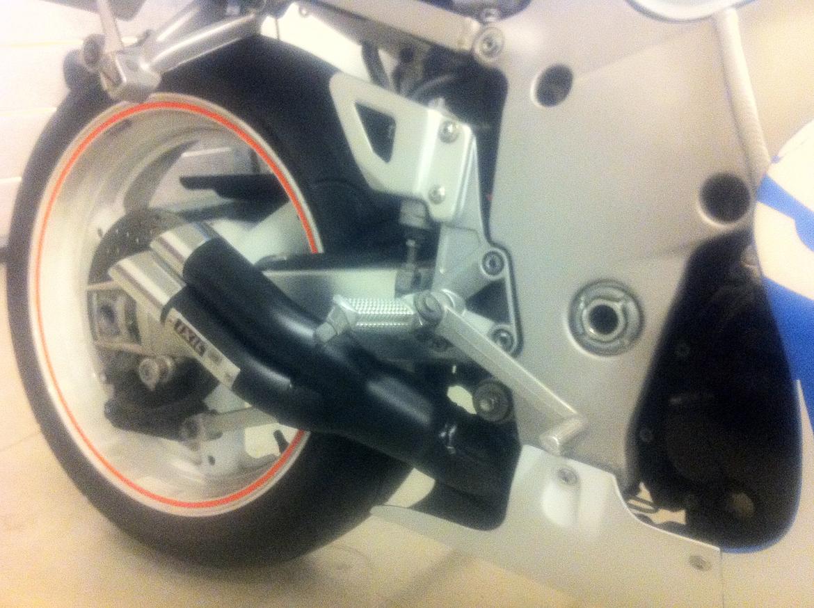 Suzuki GsxR 600 billede 1