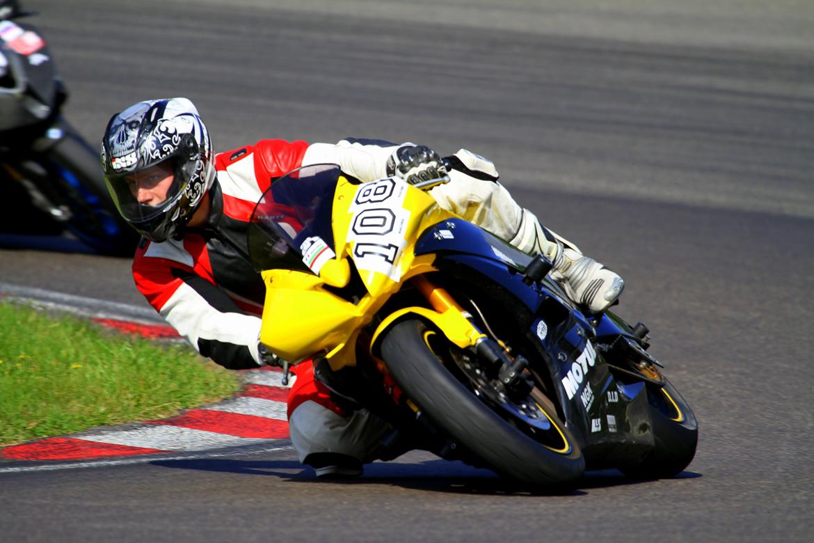 Yamaha YZF R6 billede 2