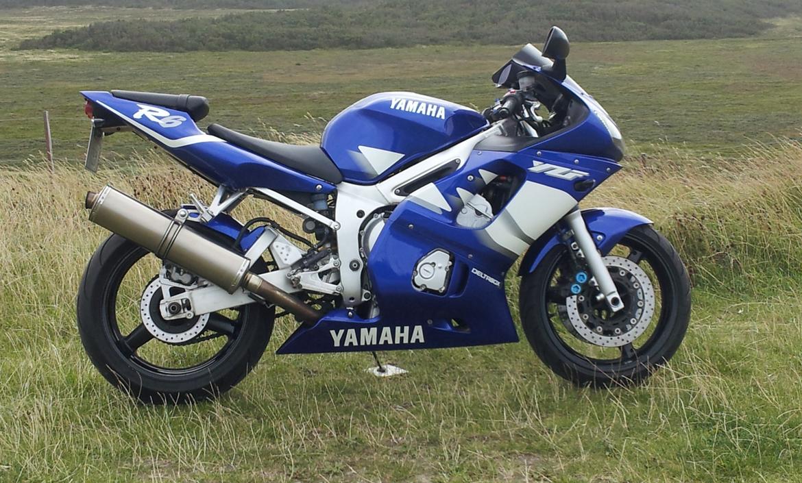 Yamaha R6 billede 2