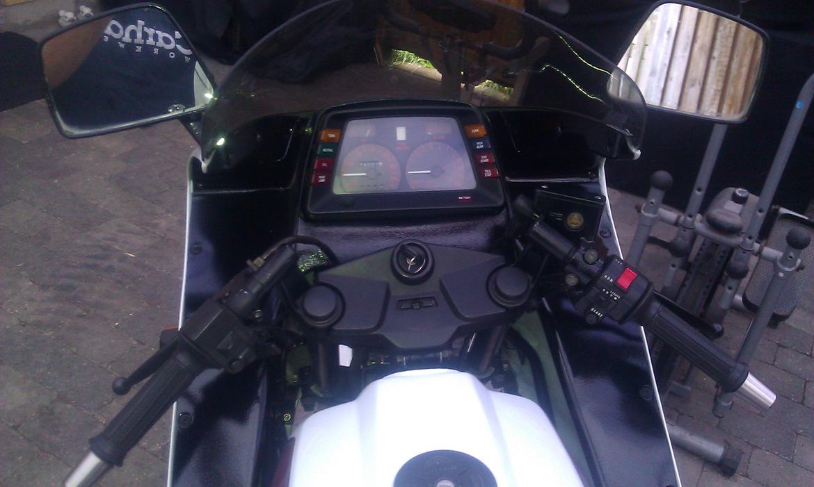 Suzuki GSX 1100es billede 3