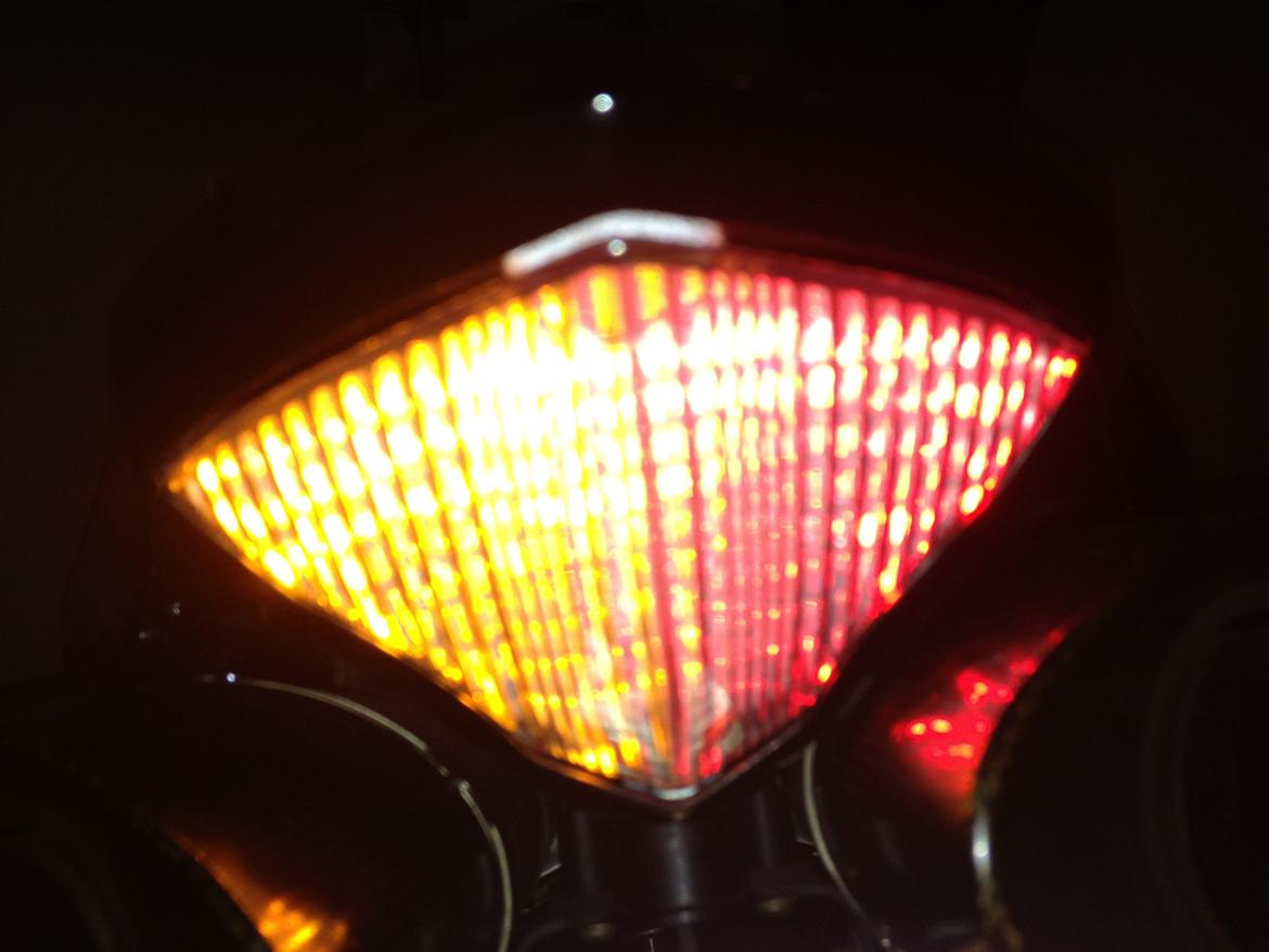 Yamaha YZF R1 (SOLGT) billede 6