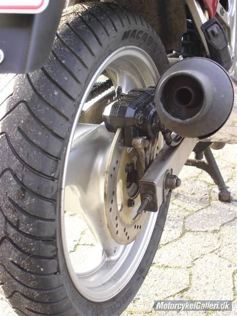 Suzuki GS500E [Totalskadet] billede 14