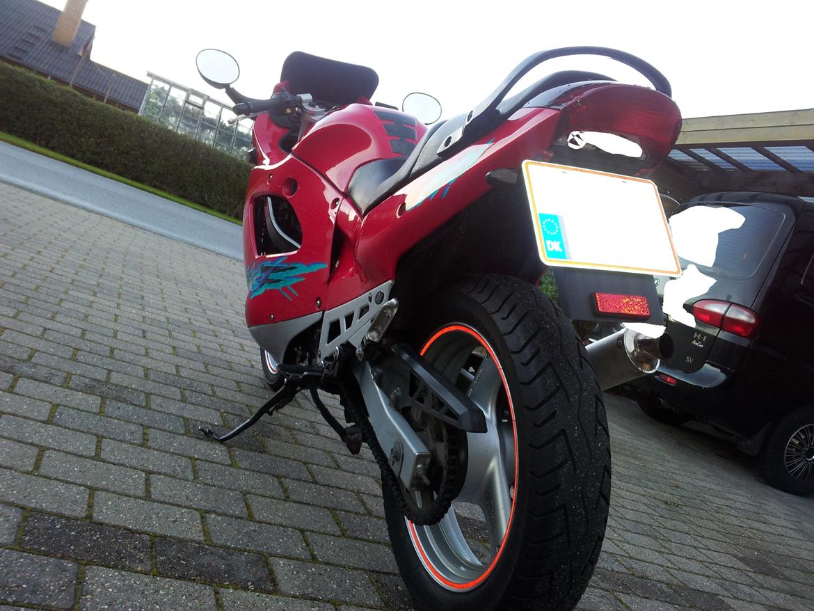 Suzuki Gsx 600 F (kantana) billede 2