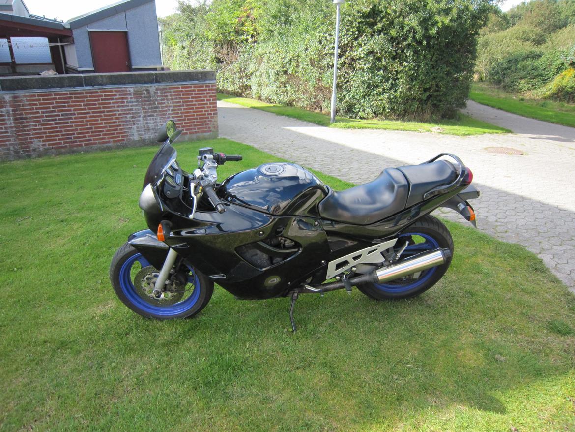 Suzuki GSX 600 F "Katana" billede 1