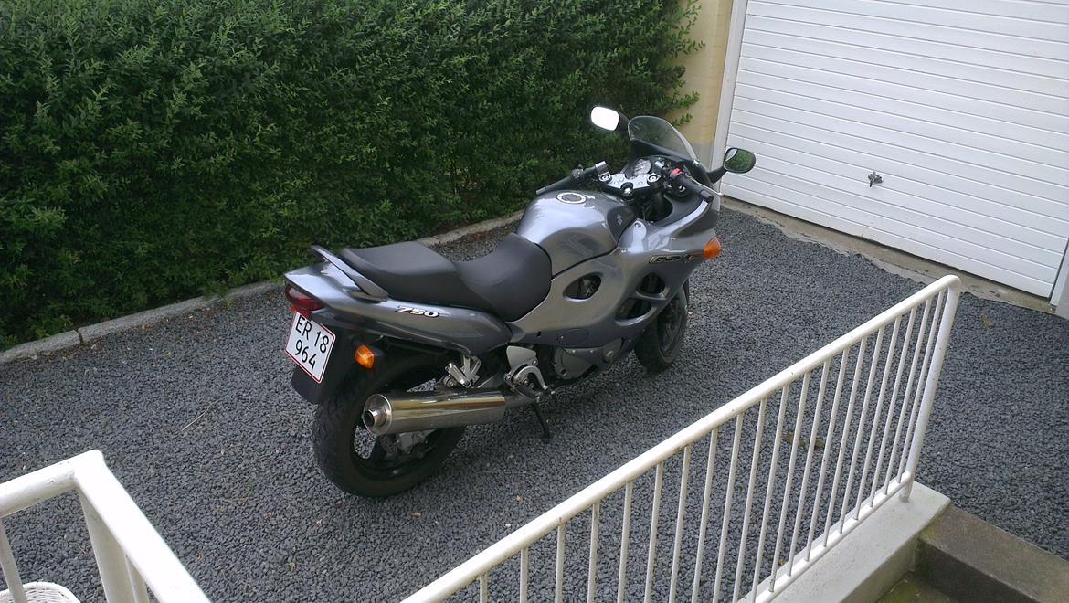 Suzuki Gsx-F billede 5