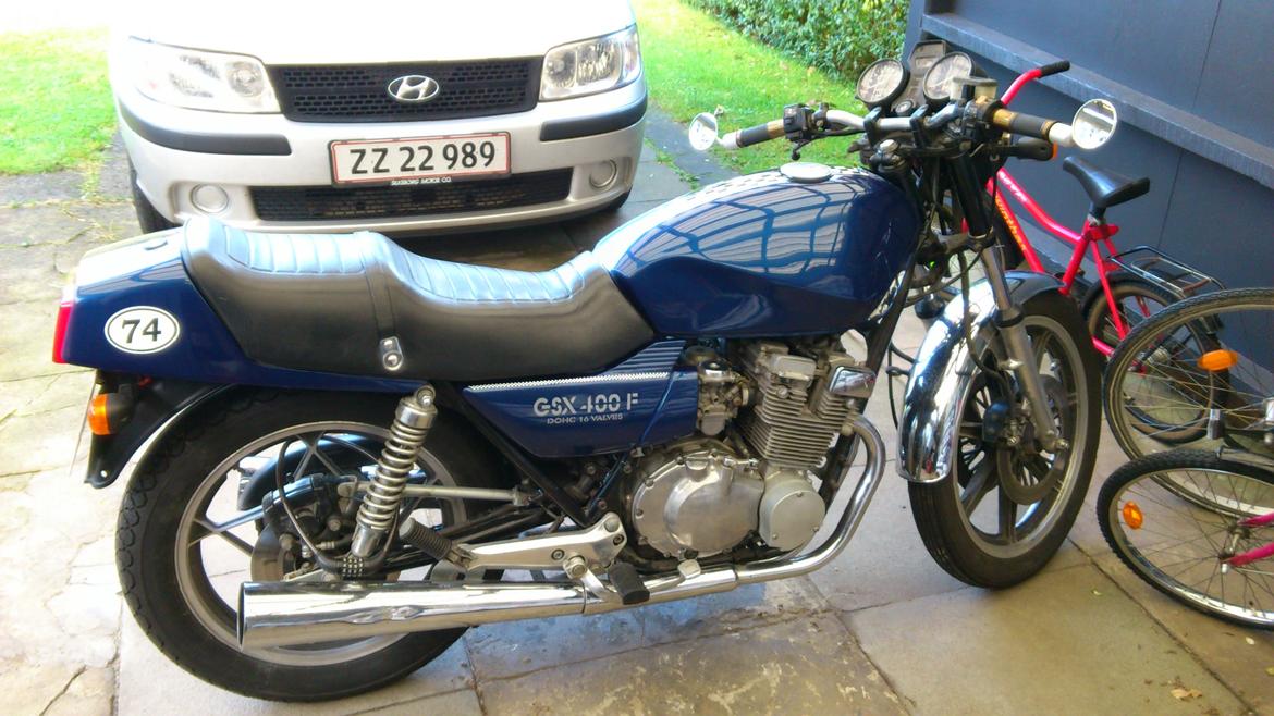 Suzuki GSX 400F billede 7