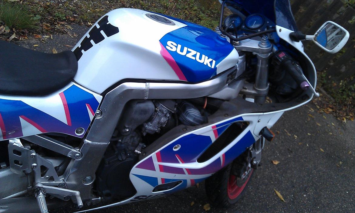 Suzuki GSX750RW(solgt) billede 3