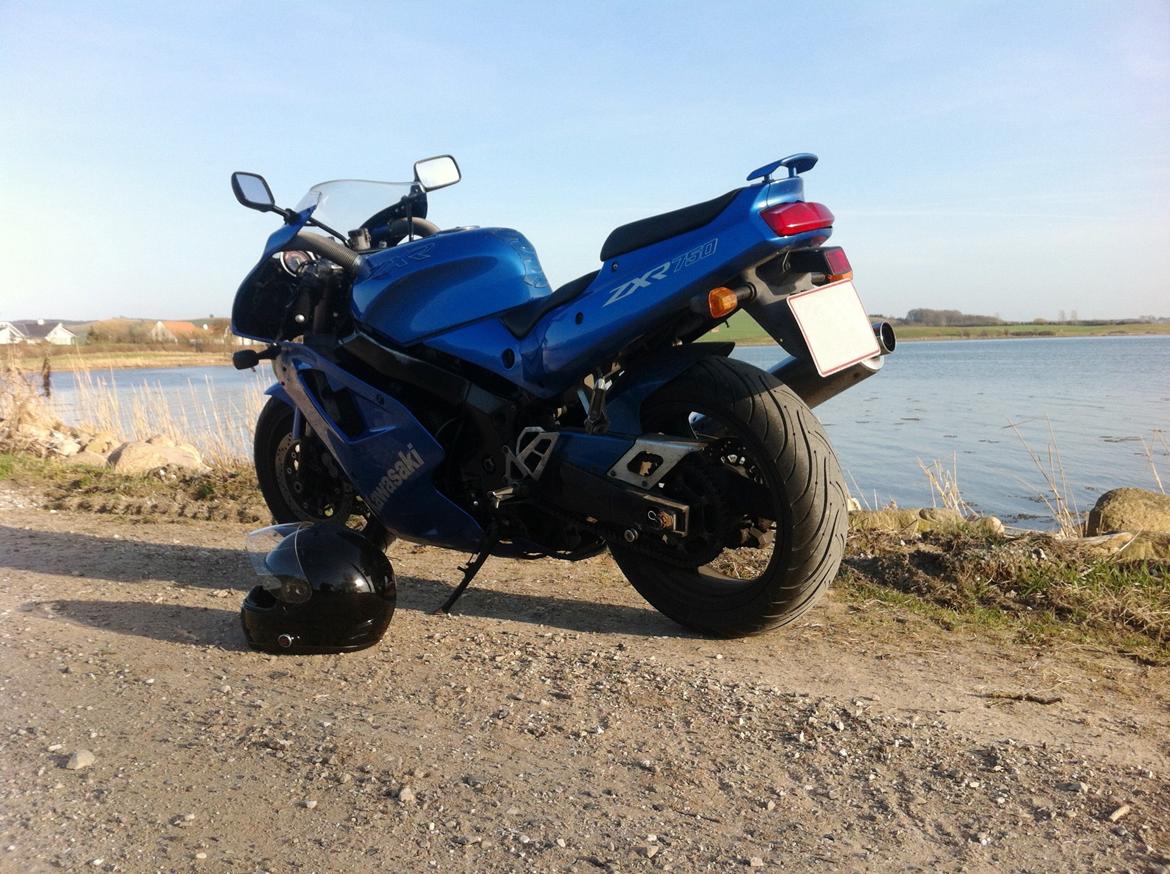 Kawasaki ZXR 750 J - En tur langs kysten på Mols billede 9