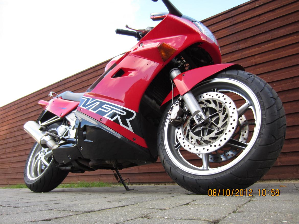 Honda VFR 750 F RC36-1 billede 16