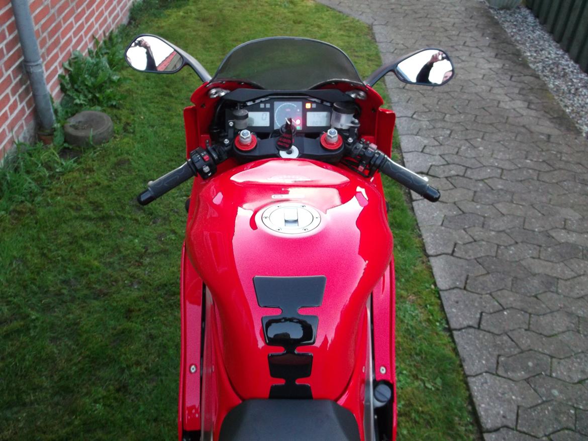 Aprilia RSV 1000 MILLE billede 13