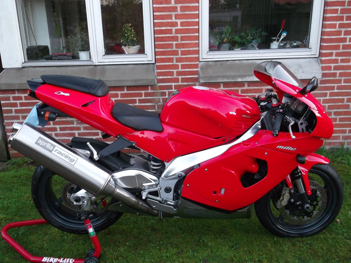 Aprilia RSV 1000 MILLE billede 7