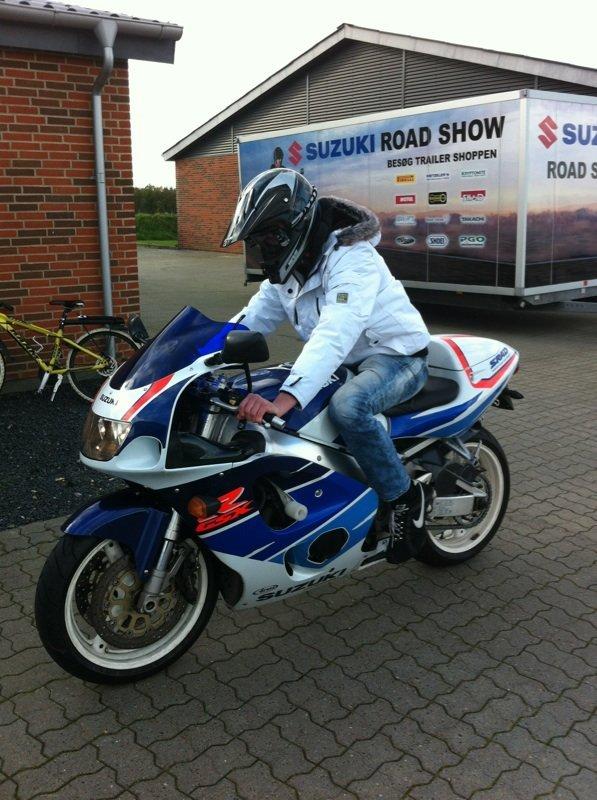 Suzuki Gsxr 750cc - dagen den kom hjem billede 3