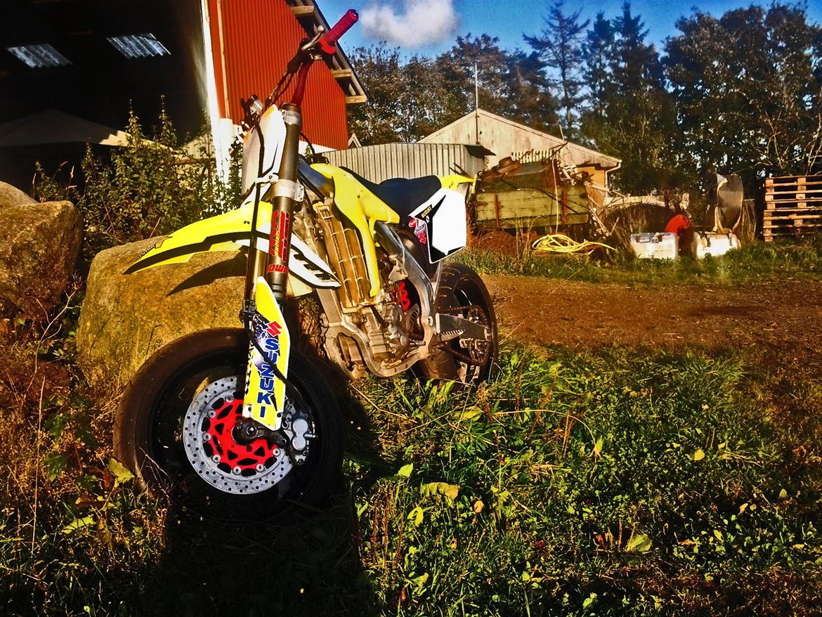 Suzuki Rm-z 450 K7 Supermoto billede 4