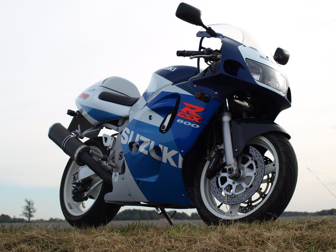 Suzuki GSXR 600 SRAD billede 10