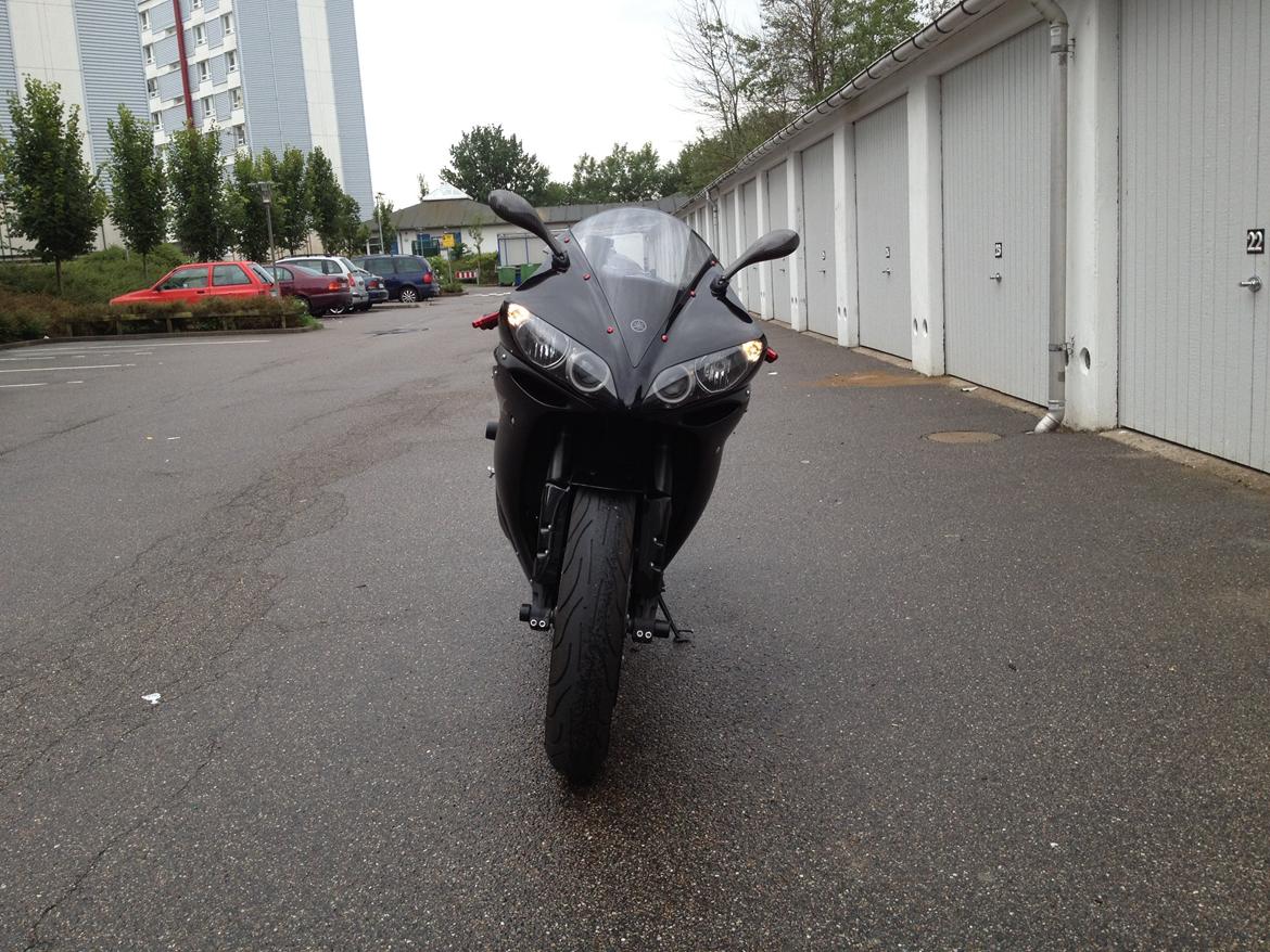 Yamaha R1 billede 6