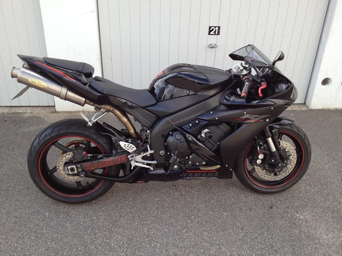Yamaha R1 billede 7