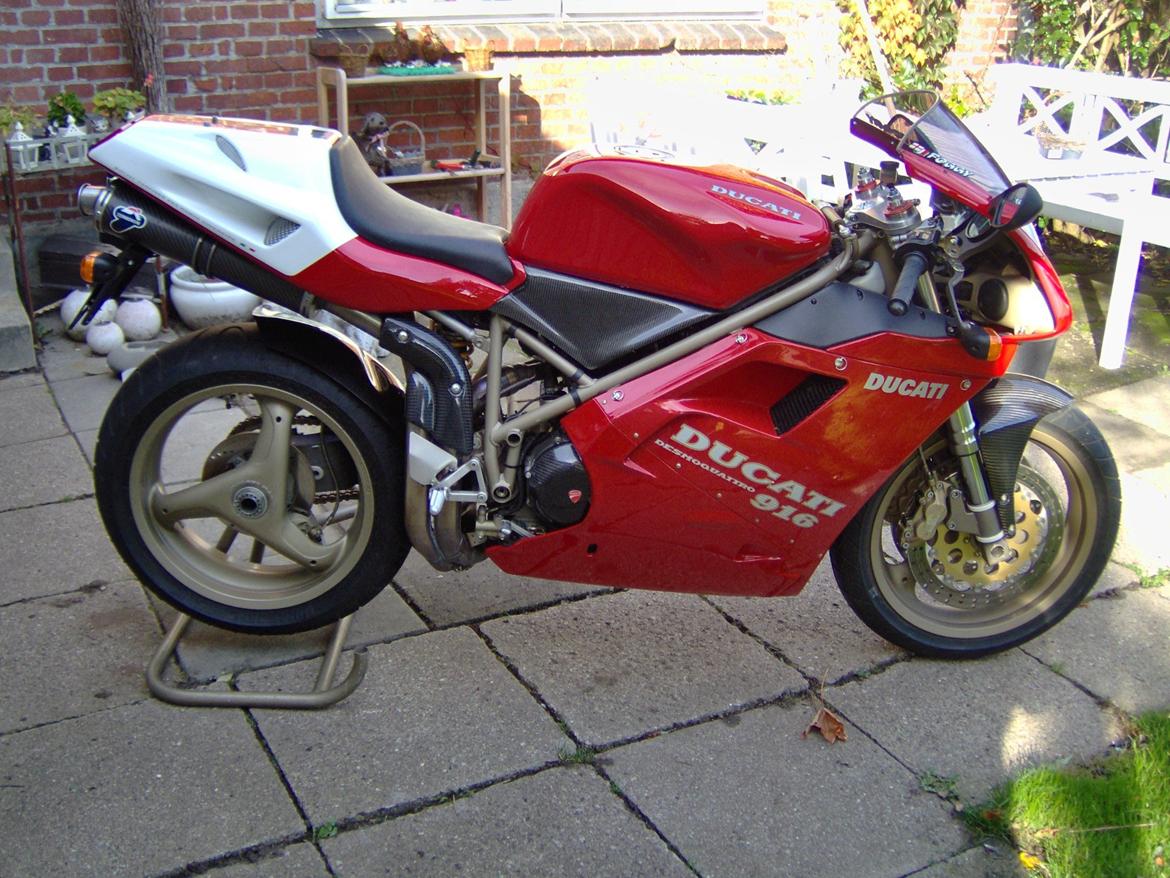 Ducati 916  SPS  (nr 0010 billede 1