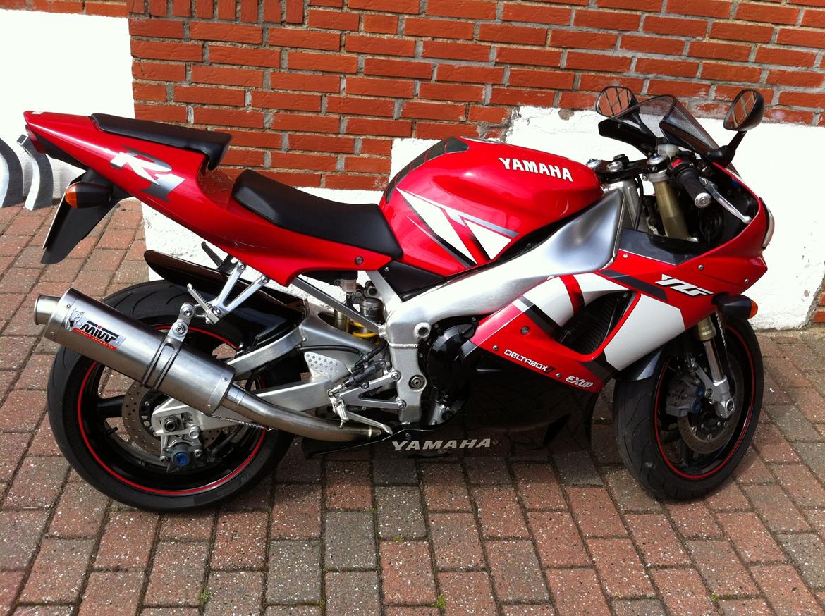 Yamaha Yzf R1 billede 10