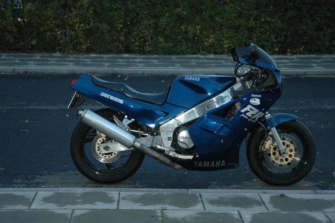 Yamaha fzr 1000 solgt billede 1