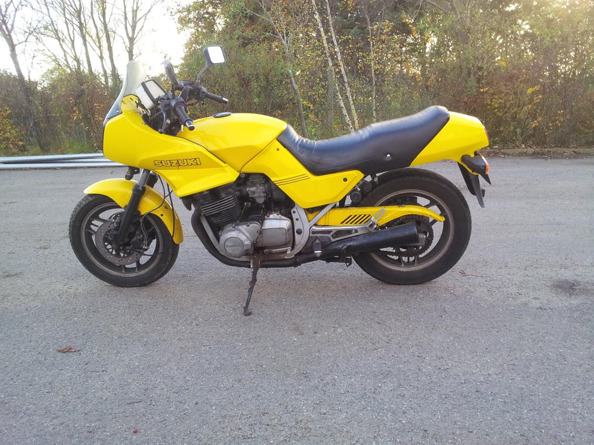 Suzuki Gsx es 750 billede 4