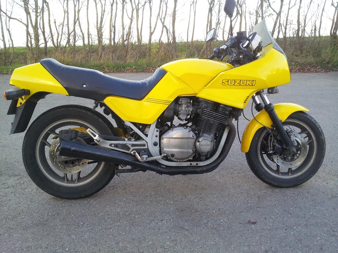 Suzuki Gsx es 750 billede 5