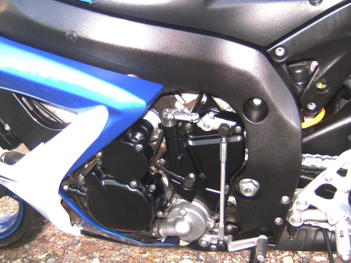 Suzuki GSX 600R (SOLGT) billede 6