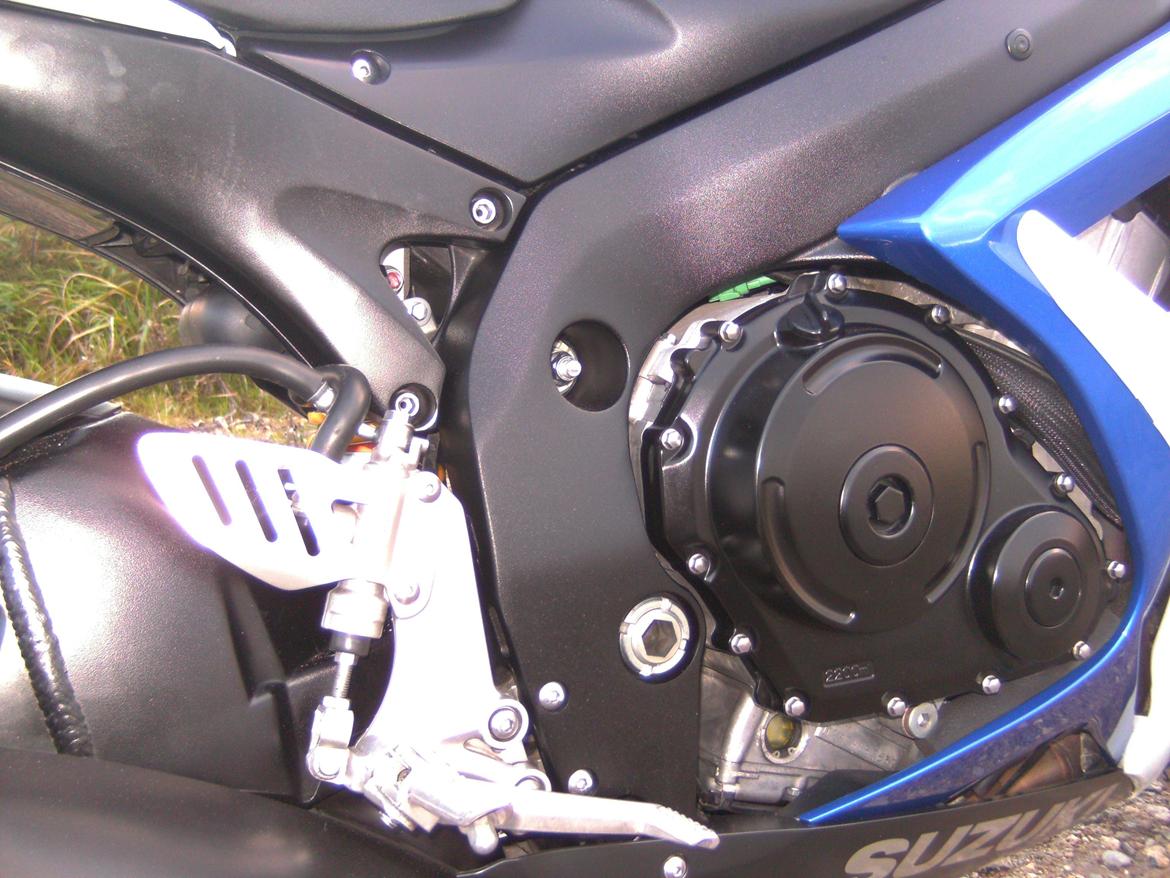 Suzuki GSX 600R (SOLGT) billede 7