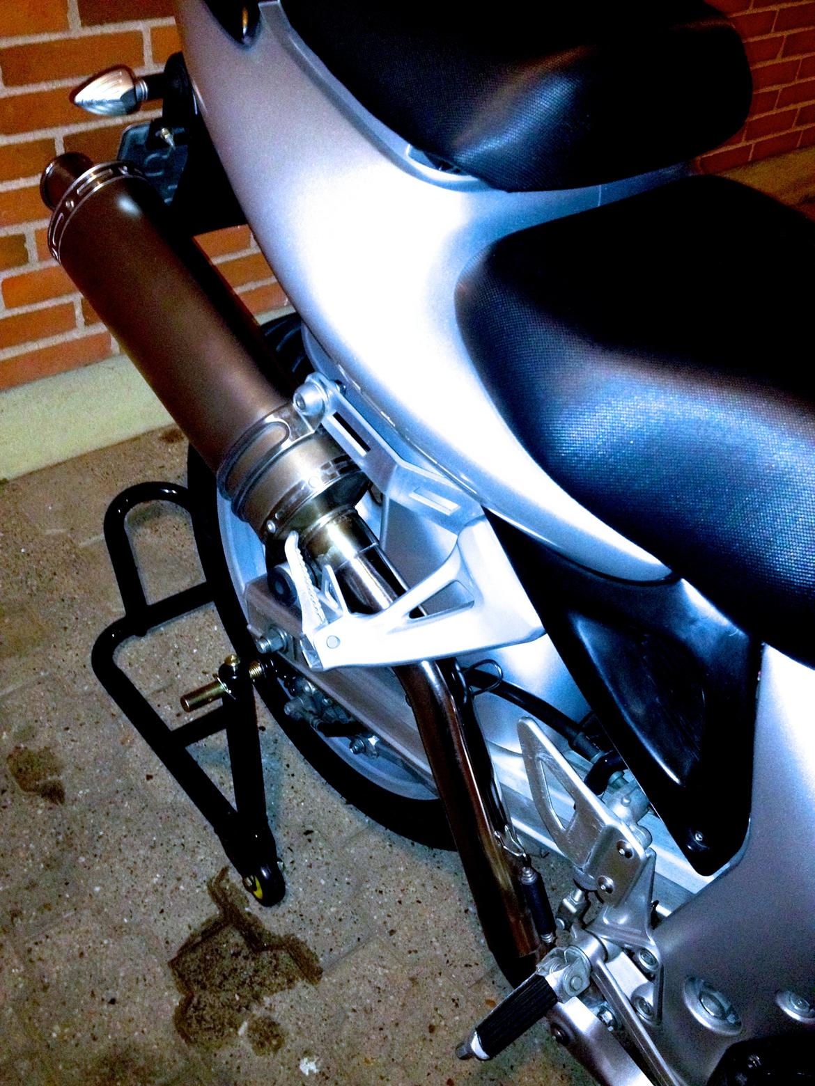 Suzuki SV650s billede 8