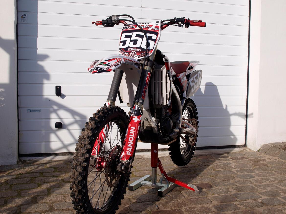 Yamaha yzf 250 billede 1