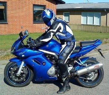 {{currentPhoto.altText}} billede {{currentPhoto.number}}