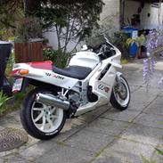 Honda RC36