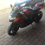 Suzuki Gsxr 750 k8