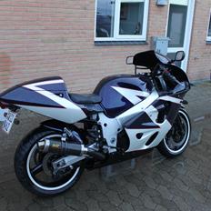 Suzuki GSXR 600
