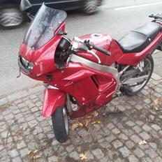 Suzuki GS500E [Totalskadet]