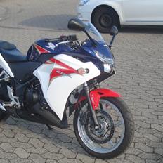 Honda CBR 250 RA (SOLGT)