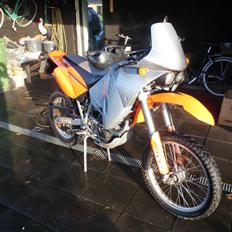 KTM 640 LC4-E Adventure Solgt