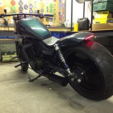 Suzuki 700 Intruder - solgt