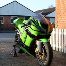 Kawasaki ZX6R