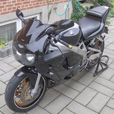 Honda CBR 900 RR Fireblade SC33