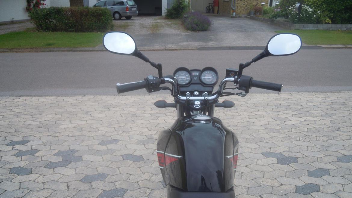 Yamaha YBR 125 billede 11