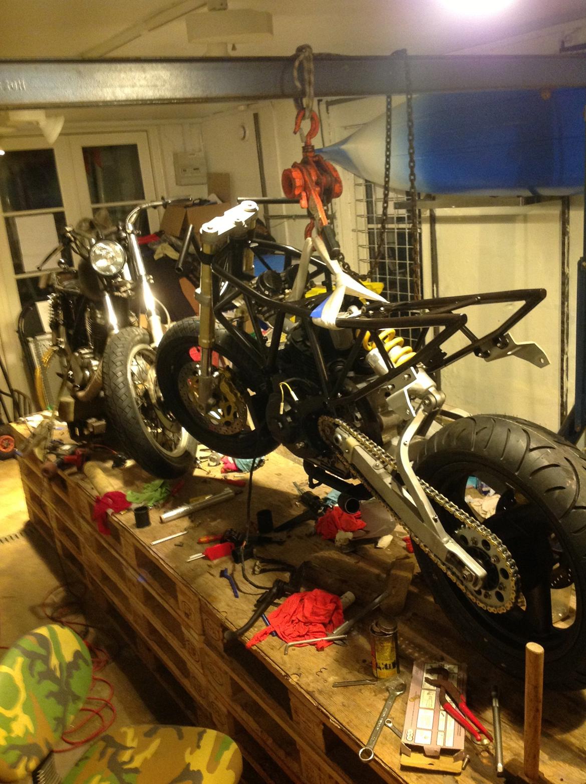 Ducati SS 750 cafe racer billede 14