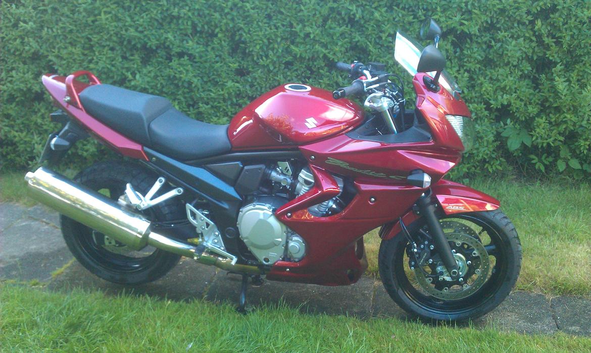 Suzuki GSF 650Bandit - Med den gammel potte på, en ordenlig skorsten... billede 2