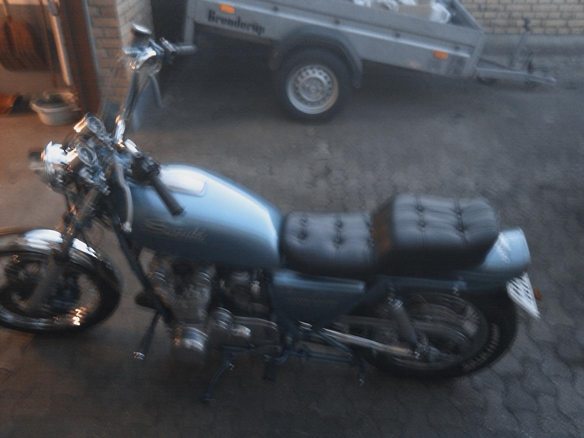 Suzuki GS550L billede 4