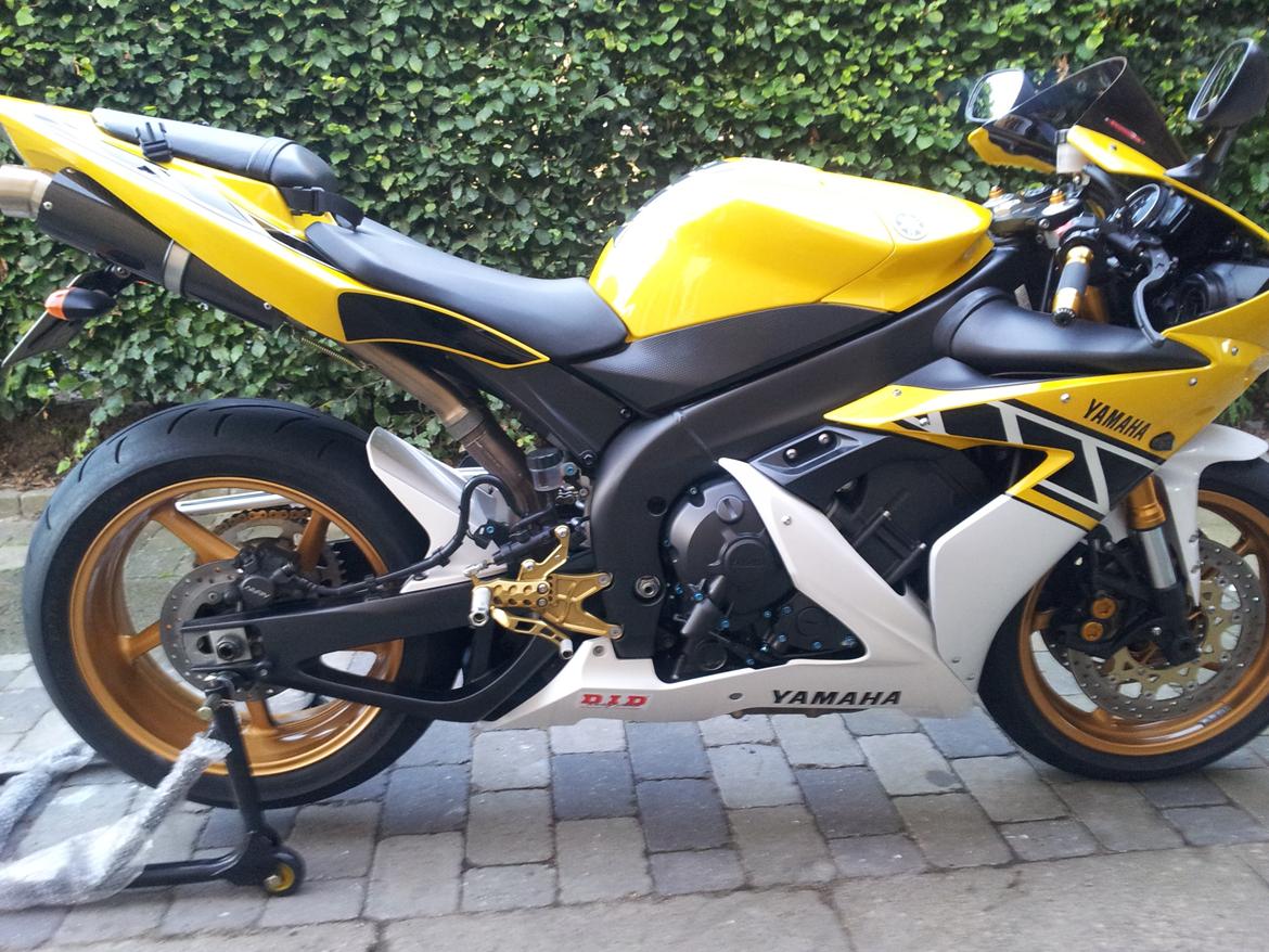 Yamaha YZF R1 billede 4
